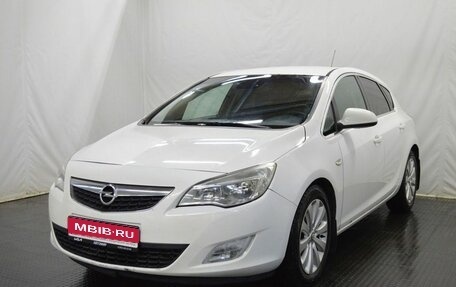 Opel Astra J, 2012 год, 773 000 рублей, 1 фотография