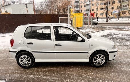 Volkswagen Polo III рестайлинг, 2001 год, 300 000 рублей, 7 фотография