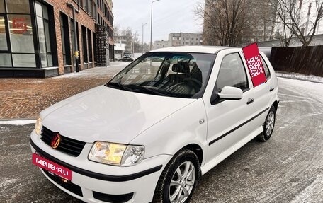 Volkswagen Polo III рестайлинг, 2001 год, 300 000 рублей, 2 фотография