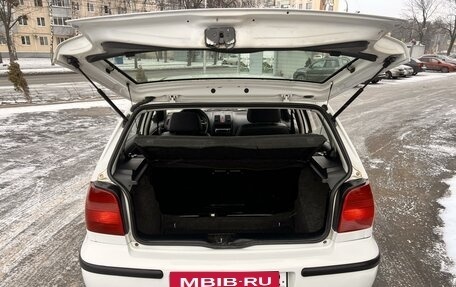 Volkswagen Polo III рестайлинг, 2001 год, 300 000 рублей, 24 фотография