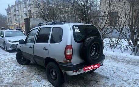 Chevrolet Niva I рестайлинг, 2003 год, 240 000 рублей, 4 фотография