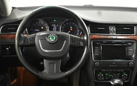 Skoda Superb III рестайлинг, 2012 год, 1 190 000 рублей, 6 фотография