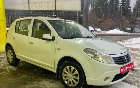 Renault Sandero I, 2013 год, 699 000 рублей, 3 фотография