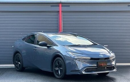 Toyota Prius IV XW50, 2023 год, 2 940 000 рублей, 5 фотография