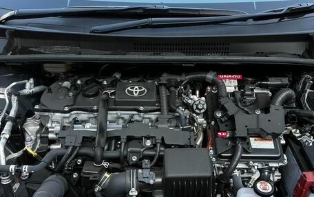 Toyota Prius IV XW50, 2023 год, 2 940 000 рублей, 20 фотография