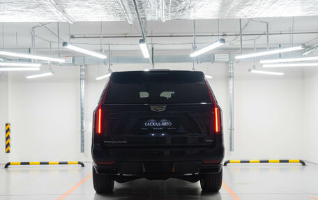 Cadillac Escalade V, 2023 год, 18 600 000 рублей, 5 фотография