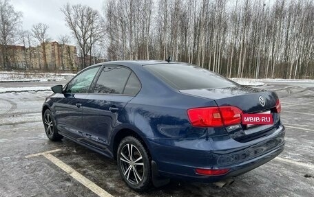 Volkswagen Jetta VI, 2013 год, 1 149 000 рублей, 3 фотография