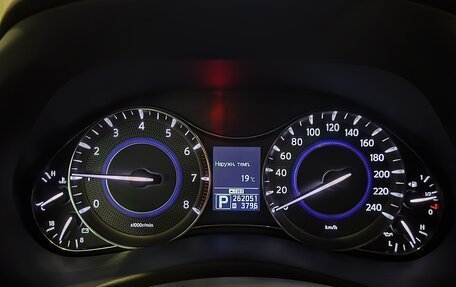 Infiniti QX56, 2012 год, 2 185 000 рублей, 13 фотография