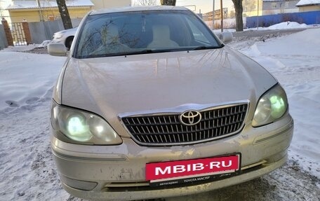 Toyota Camry V40, 2004 год, 650 000 рублей, 3 фотография