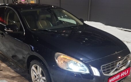 Volvo S60 III, 2011 год, 960 000 рублей, 2 фотография