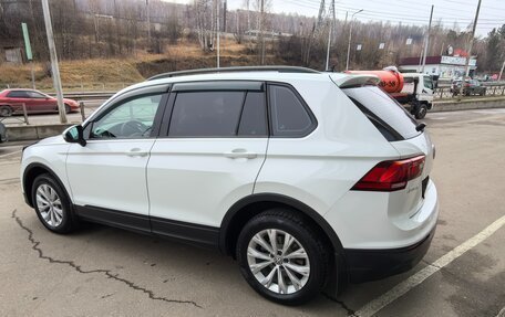 Volkswagen Tiguan II, 2017 год, 2 395 000 рублей, 6 фотография