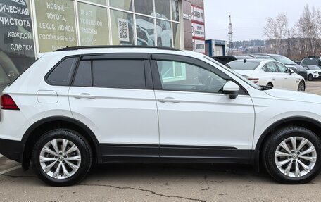 Volkswagen Tiguan II, 2017 год, 2 395 000 рублей, 3 фотография