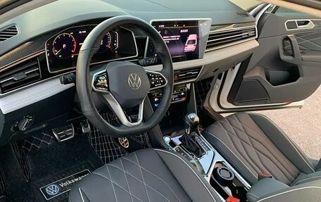 Volkswagen Tiguan II, 2022 год, 3 250 000 рублей, 10 фотография