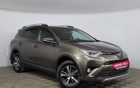 Toyota RAV4, 2019 год, 2 480 000 рублей, 3 фотография