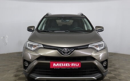 Toyota RAV4, 2019 год, 2 480 000 рублей, 2 фотография