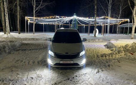 KIA Rio III рестайлинг, 2013 год, 900 000 рублей, 4 фотография