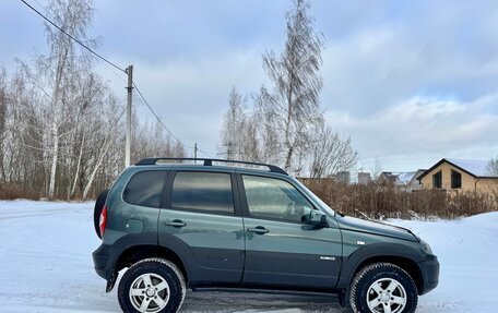 Chevrolet Niva I рестайлинг, 2018 год, 919 000 рублей, 4 фотография