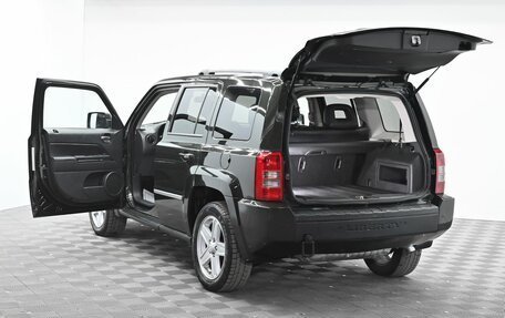 Jeep Liberty (Patriot), 2010 год, 995 000 рублей, 5 фотография