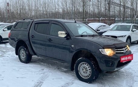 Mitsubishi L200 IV рестайлинг, 2012 год, 1 155 000 рублей, 4 фотография