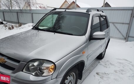 Chevrolet Niva I рестайлинг, 2011 год, 490 000 рублей, 1 фотография