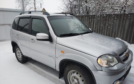 Chevrolet Niva I рестайлинг, 2011 год, 490 000 рублей, 2 фотография