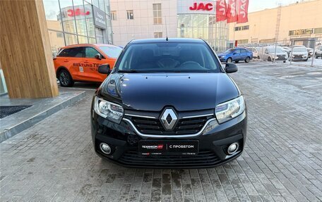 Renault Logan II, 2018 год, 890 000 рублей, 2 фотография