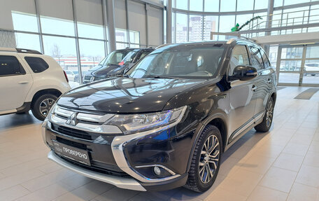 Mitsubishi Outlander III рестайлинг 3, 2015 год, 1 557 000 рублей, 5 фотография