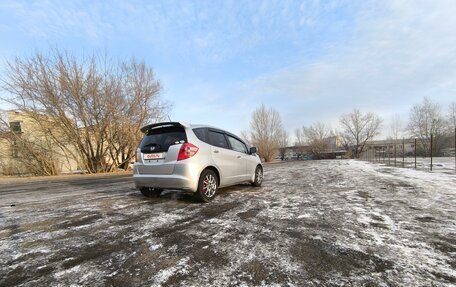 Honda Fit III, 2009 год, 700 000 рублей, 7 фотография