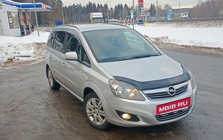 Opel Zafira B, 2012 год, 825 000 рублей, 21 фотография