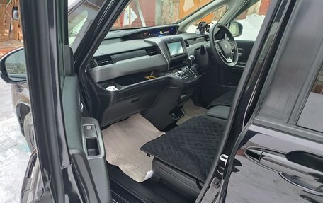 Honda Freed II, 2018 год, 1 900 000 рублей, 2 фотография