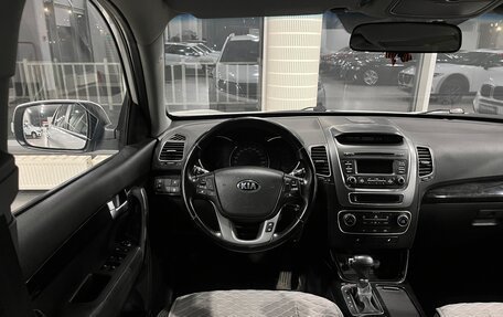 KIA Sorento II рестайлинг, 2015 год, 1 749 000 рублей, 11 фотография