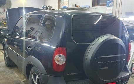 Chevrolet Niva I рестайлинг, 2004 год, 350 000 рублей, 2 фотография