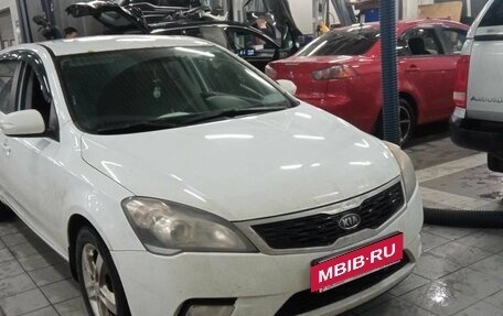 KIA cee'd I рестайлинг, 2012 год, 700 000 рублей, 2 фотография