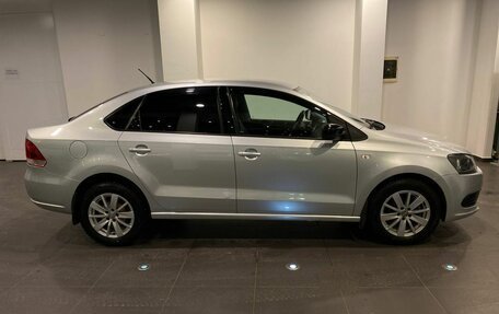 Volkswagen Polo VI (EU Market), 2013 год, 885 000 рублей, 2 фотография