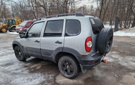 Chevrolet Niva I рестайлинг, 2014 год, 650 000 рублей, 4 фотография