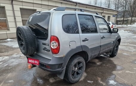 Chevrolet Niva I рестайлинг, 2014 год, 650 000 рублей, 3 фотография