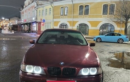 BMW 5 серия, 2000 год, 600 000 рублей, 1 фотография