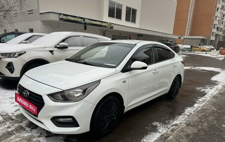 Hyundai Solaris II рестайлинг, 2017 год, 840 000 рублей, 4 фотография