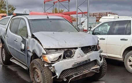 Mitsubishi L200 IV рестайлинг, 2009 год, 500 000 рублей, 7 фотография