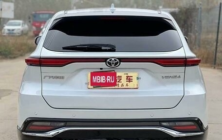 Toyota Venza, 2021 год, 3 500 000 рублей, 5 фотография