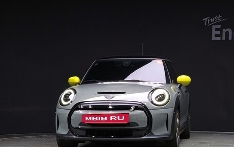 MINI Hatch, 2022 год, 3 090 000 рублей, 2 фотография