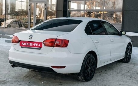 Volkswagen Jetta VI, 2013 год, 1 050 000 рублей, 5 фотография