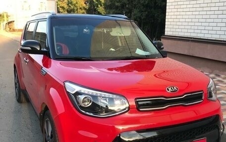 KIA Soul II рестайлинг, 2018 год, 2 000 000 рублей, 1 фотография