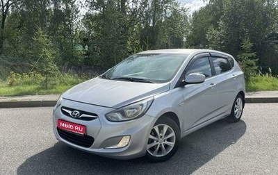 Hyundai Solaris II рестайлинг, 2012 год, 860 000 рублей, 1 фотография