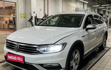 Volkswagen Passat B8 рестайлинг, 2019 год, 2 999 000 рублей, 1 фотография