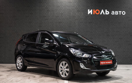 Hyundai Solaris II рестайлинг, 2013 год, 1 080 000 рублей, 3 фотография