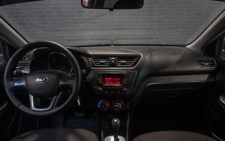 KIA Rio III рестайлинг, 2013 год, 1 099 000 рублей, 13 фотография