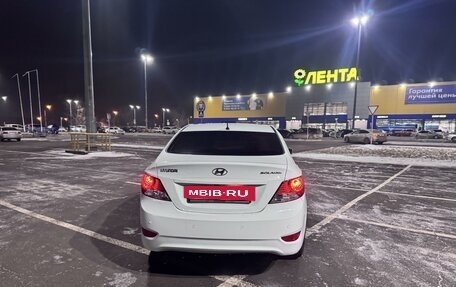 Hyundai Solaris II рестайлинг, 2012 год, 1 250 000 рублей, 5 фотография