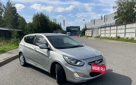 Hyundai Solaris II рестайлинг, 2012 год, 860 000 рублей, 2 фотография