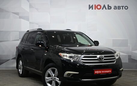 Toyota Highlander III, 2011 год, 2 330 000 рублей, 4 фотография